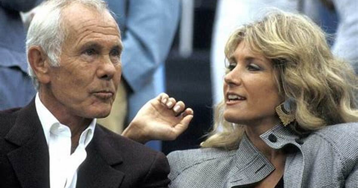 Johnny Carson Net Worth, Age, Height, Bio, Birthday, Wiki!