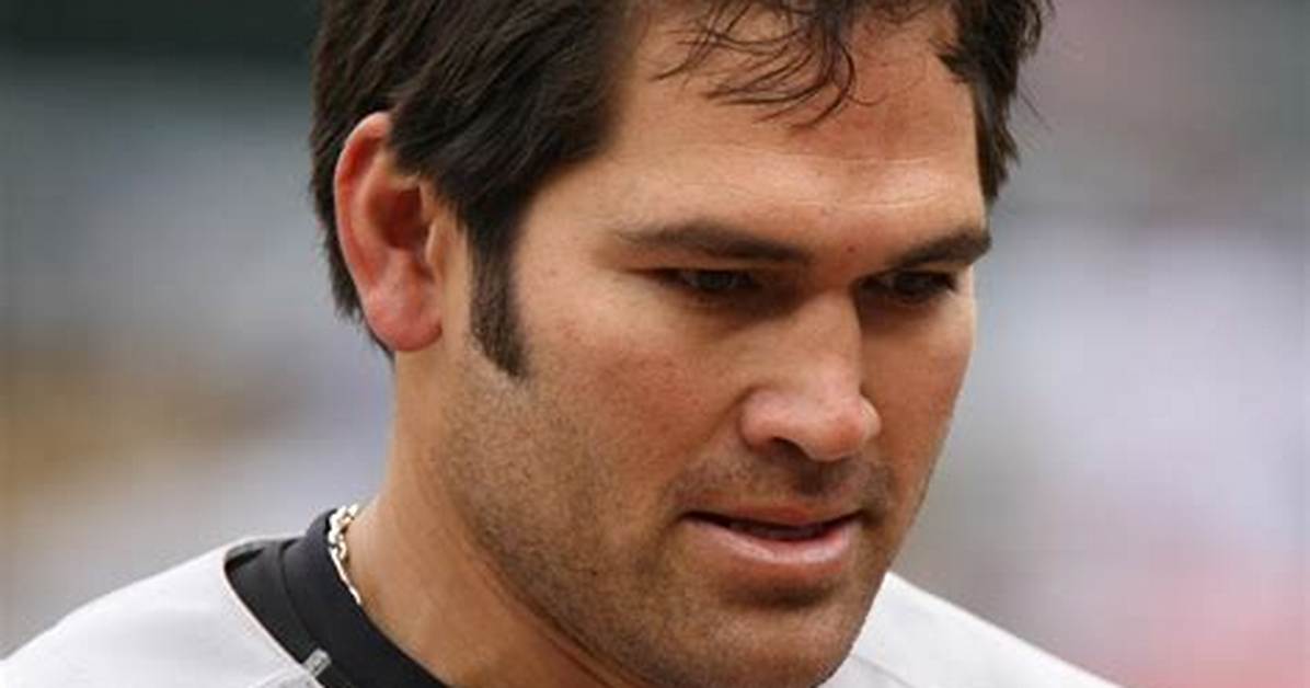 Johnny Damon Net Worth, Age, Height, Bio, Birthday, Wiki!