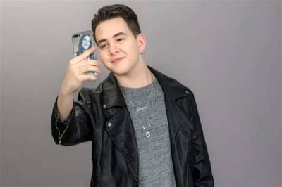 Johnny Lopez Net Worth, Age, Height, Bio, Birthday, Wiki!