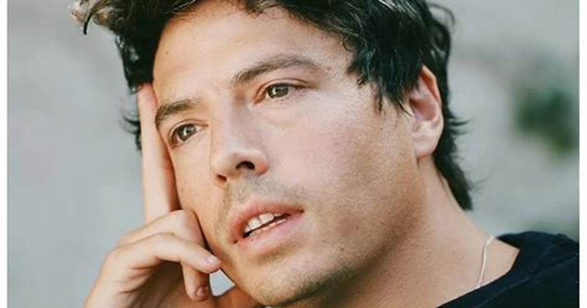 Jon Sim Net Worth, Age, Height, Bio, Birthday, Wiki!