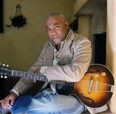Jonathan Butler Net Worth, Age, Height, Bio, Birthday, Wiki!