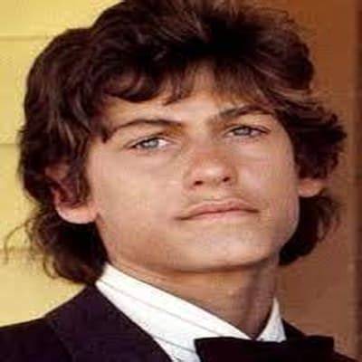 Jonathan Gilbert Net Worth, Age, Height, Bio, Birthday, Wiki!