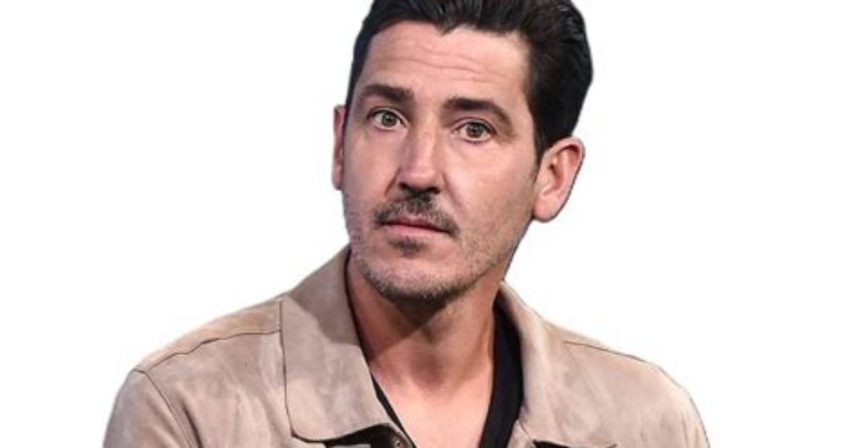 Jonathan Knight Net Worth, Age, Height, Bio, Birthday, Wiki!