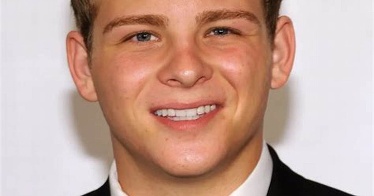 Jonathan Lipnicki Net Worth, Age, Height, Bio, Birthday, Wiki!