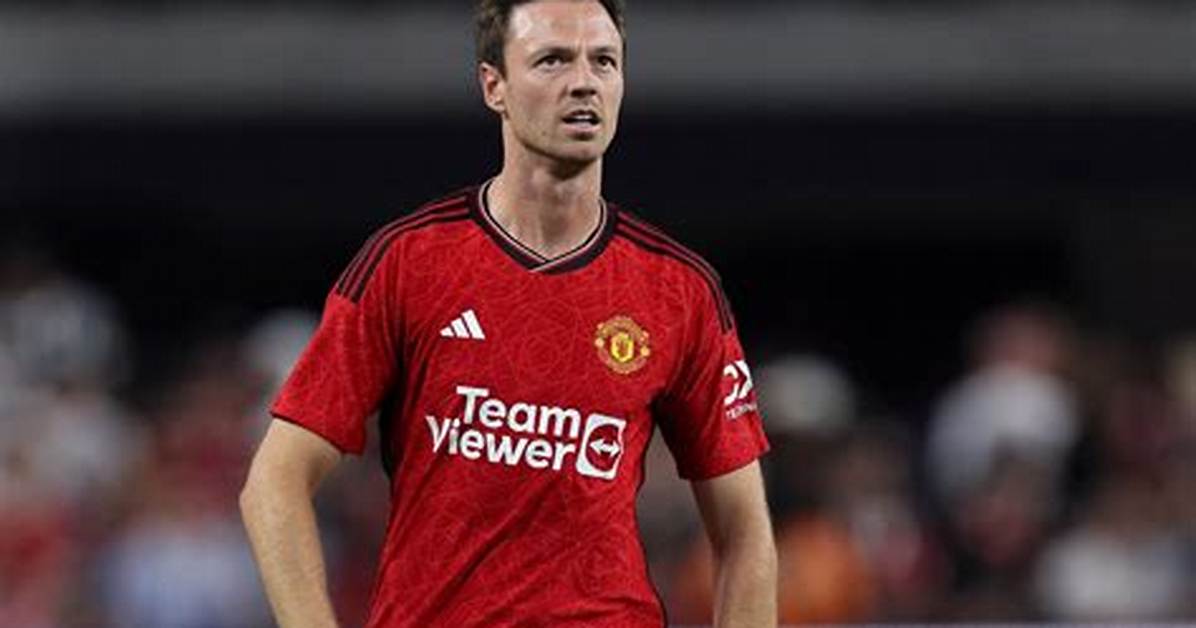 Jonny Evans - Net Worth, Age, Height, Birthday, Bio, Wiki!