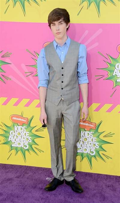 Jordon Crawford - Net Worth, Age, Height, Birthday, Bio, Wiki!