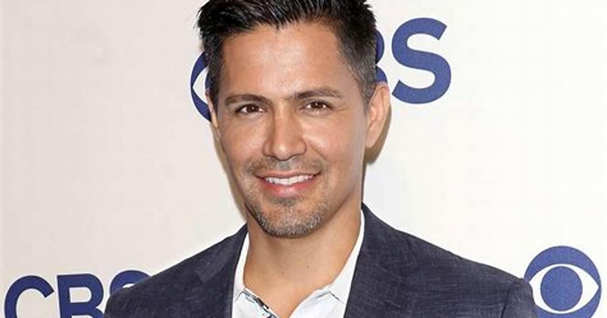 Joseph Hernandez - Net Worth, Age, Height, Birthday, Bio, Wiki!
