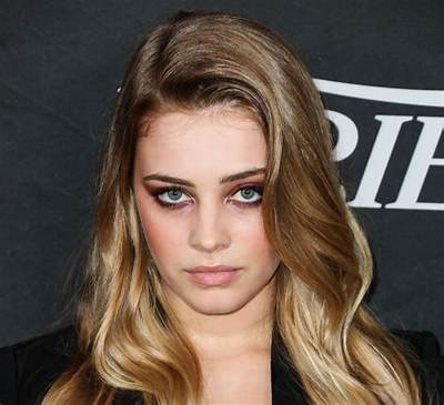 Josephine Langford Net Worth, Age, Height, Bio, Birthday, Wiki!