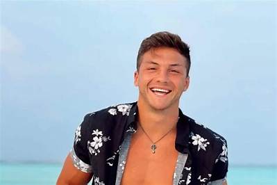 Josh Mauga - Net Worth, Age, Height, Birthday, Bio, Wiki!
