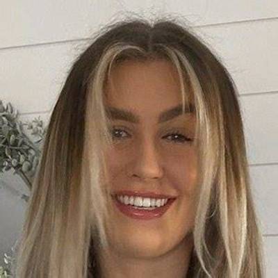 Josie Jabs - Net Worth, Age, Height, Birthday, Bio, Wiki!