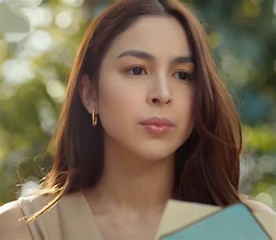 Julia Barretto Net Worth, Age, Height, Bio, Birthday, Wiki!