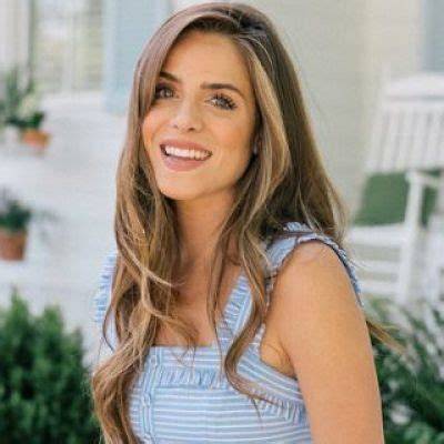 Julia Engel Net Worth, Age, Height, Bio, Birthday, Wiki!
