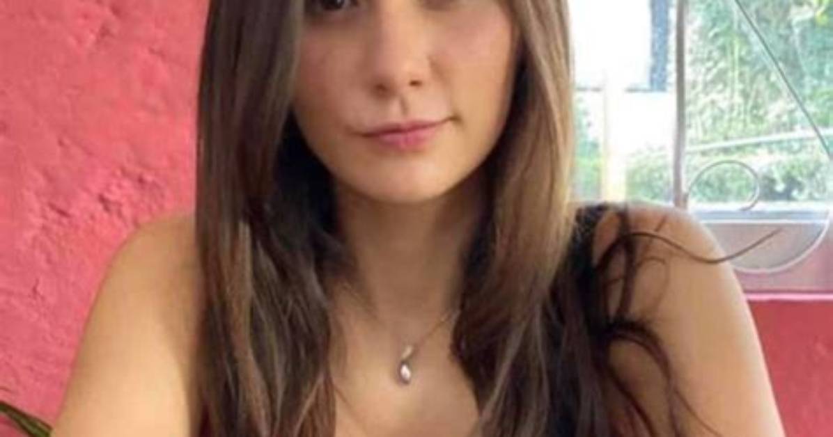 Julia Urbini - Net Worth, Age, Height, Birthday, Bio, Wiki!