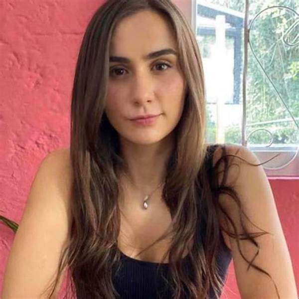 Julia Urbini - Net Worth, Age, Height, Birthday, Bio, Wiki!