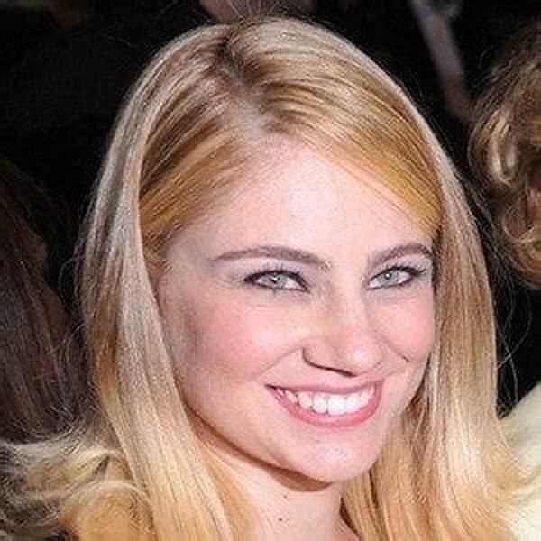 Juliana Baroni - Net Worth, Age, Height, Birthday, Bio, Wiki!
