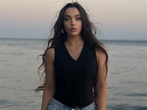 Juliana Fitnessbienetre Net Worth, Age, Height, Bio, Birthday, Wiki!