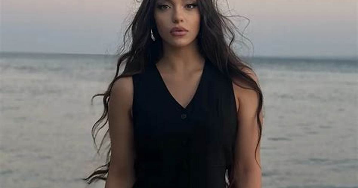 Juliana Gomez Net Worth, Age, Height, Bio, Birthday, Wiki!