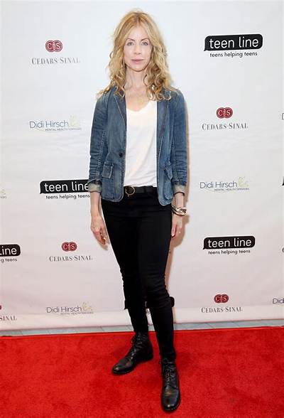 Julianne Dalcanton - Net Worth, Age, Height, Birthday, Bio, Wiki!