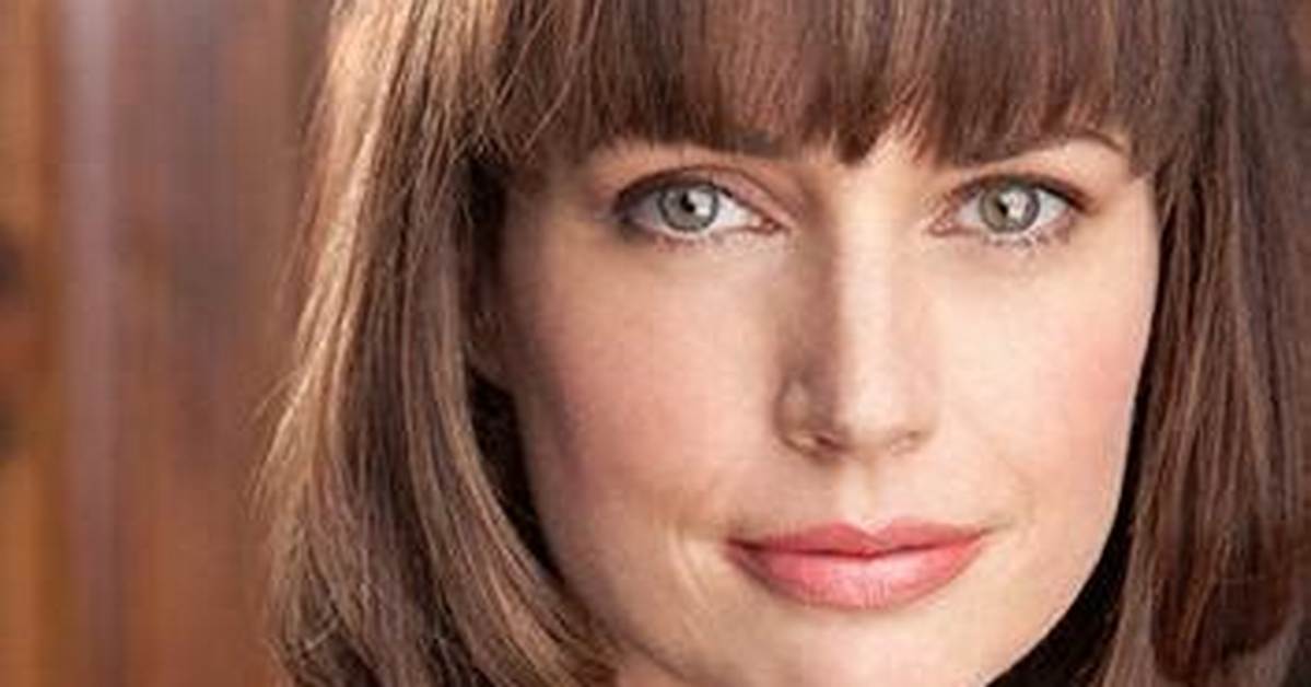 Julie Ann Emery Net Worth 2024, Age, Height, Bio, Birthday, Wiki!