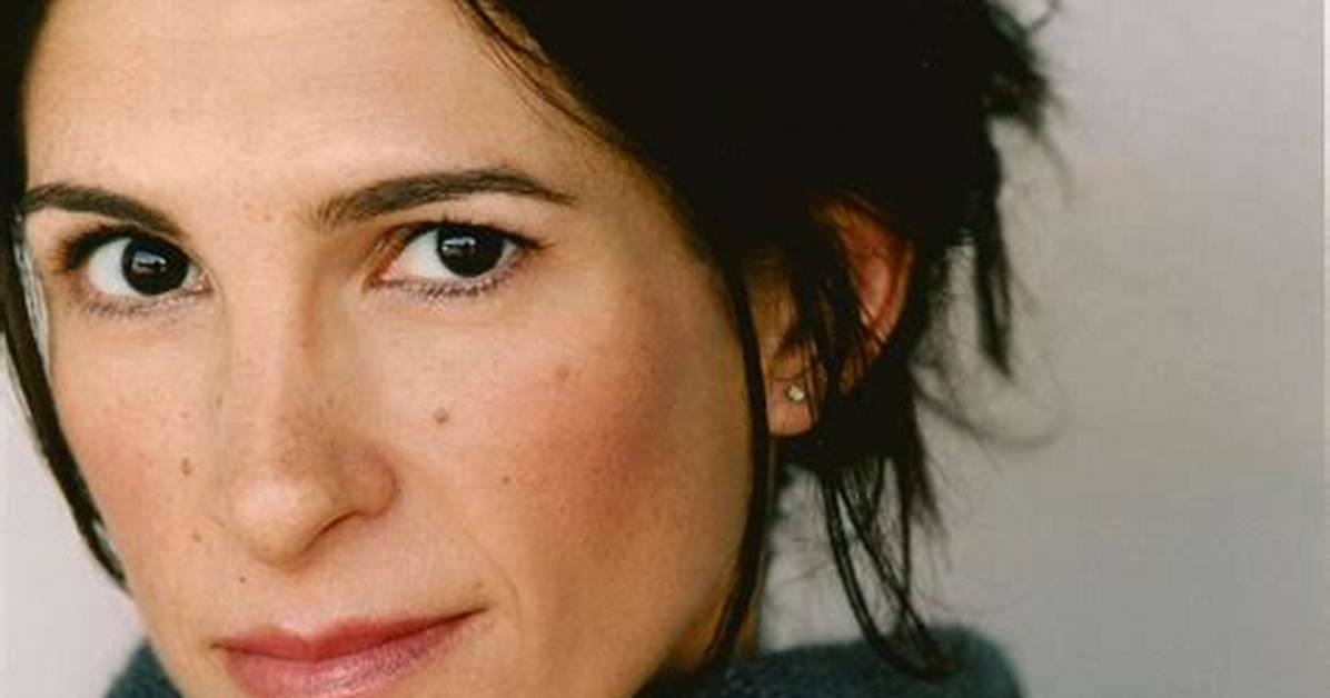 Julie Dretzin - Net Worth, Age, Height, Birthday, Bio, Wiki!