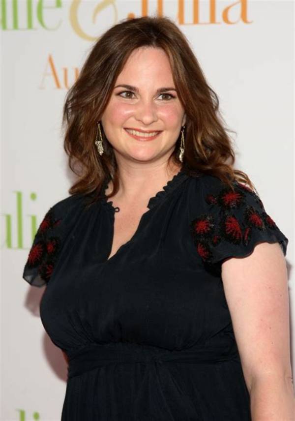 Julie Powell - Net Worth, Age, Height, Birthday, Bio, Wiki!