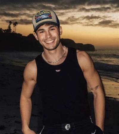 Julien Brown Net Worth, Age, Height, Bio, Birthday, Wiki!