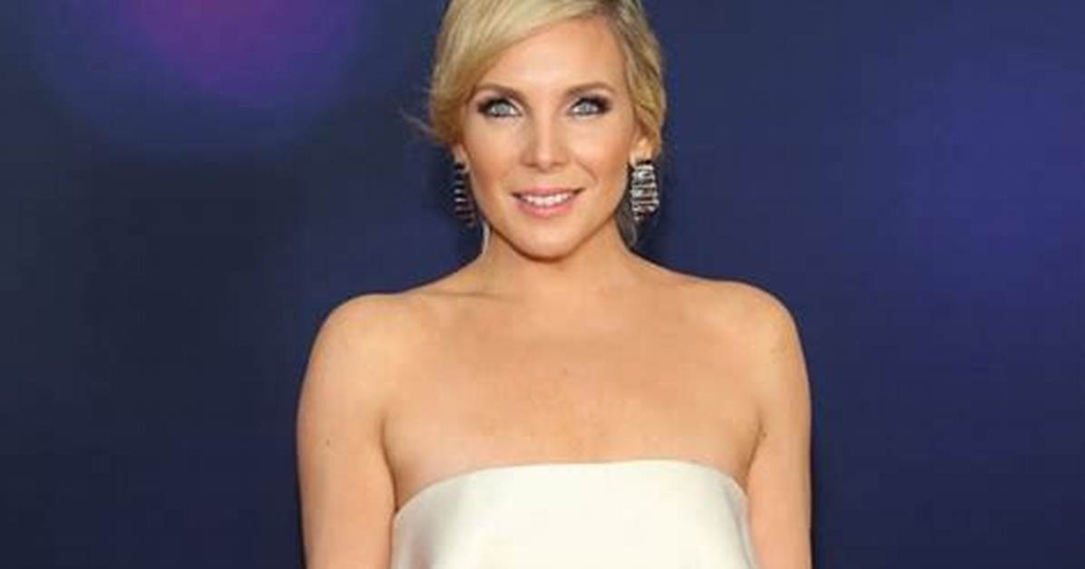 June Diane Raphael Net Worth, Age, Height, Bio, Birthday, Wiki!