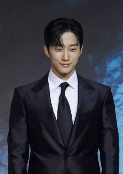 Jung Jin-Young Net Worth, Age, Height, Bio, Birthday, Wiki!