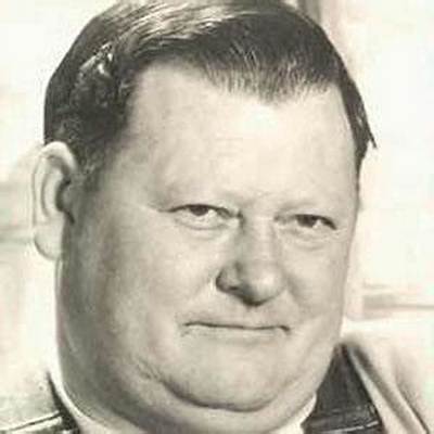 Junior Samples Net Worth, Age, Height, Bio, Birthday, Wiki!