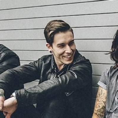Justin Hills - Net Worth, Age, Height, Birthday, Bio, Wiki!