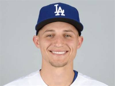 Justin Seager Net Worth, Age, Height, Bio, Birthday, Wiki!