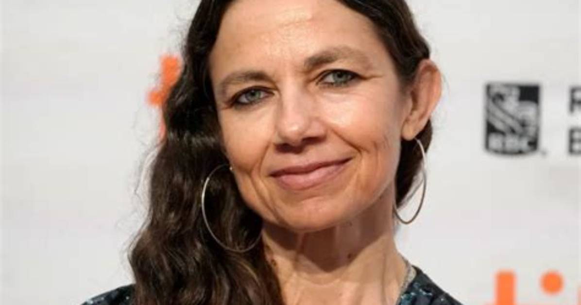 Justine Bateman Net Worth, Age, Height, Bio, Birthday, Wiki!