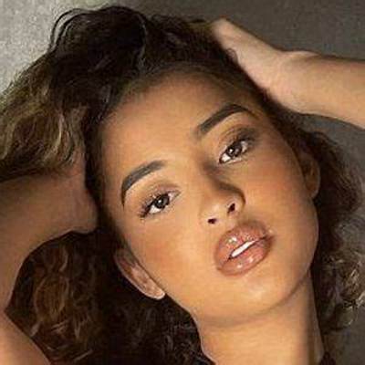 Kaela Tavares Net Worth, Age, Height, Bio, Birthday, Wiki!