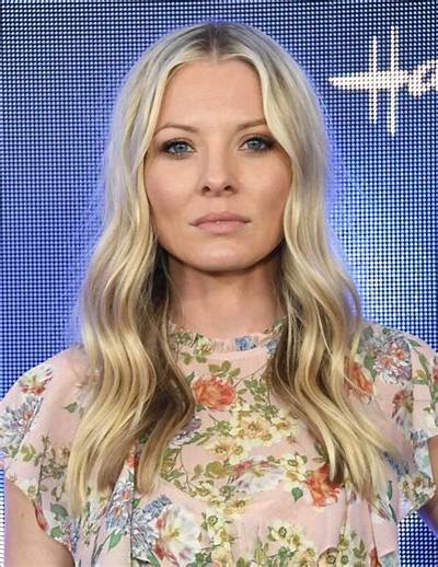 Kaitlin Doubleday Net Worth, Age, Height, Bio, Birthday, Wiki!