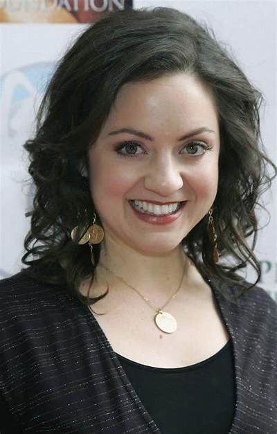 Kali Rocha Net Worth 2024, Age, Height, Bio, Birthday, Wiki!