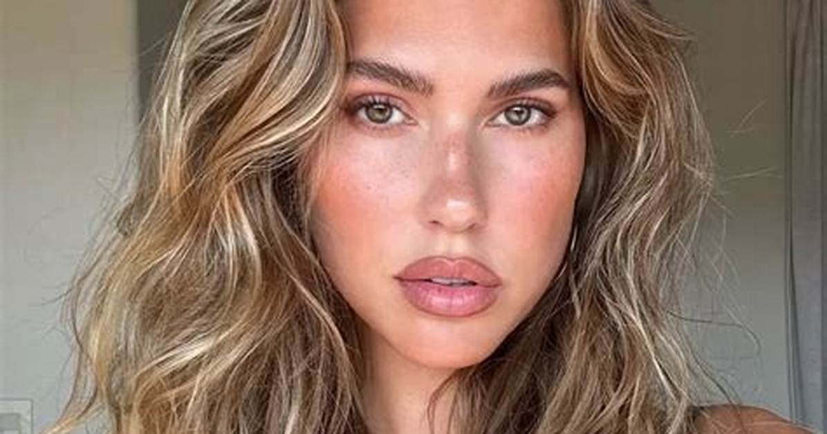 Kara Del Toro Net Worth, Age, Height, Bio, Birthday, Wiki!
