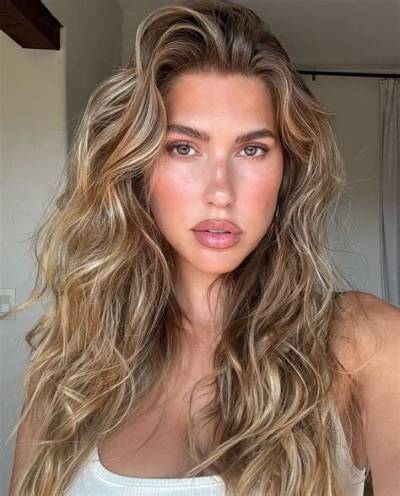 Kara Del Toro Net Worth, Age, Height, Bio, Birthday, Wiki!