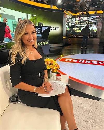 Kara Kay Net Worth, Age, Height, Bio, Birthday, Wiki!