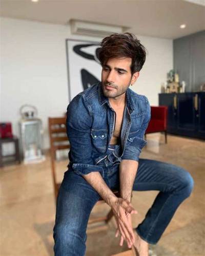 Karan Tacker Net Worth 2024, Age, Height, Bio, Birthday, Wiki!
