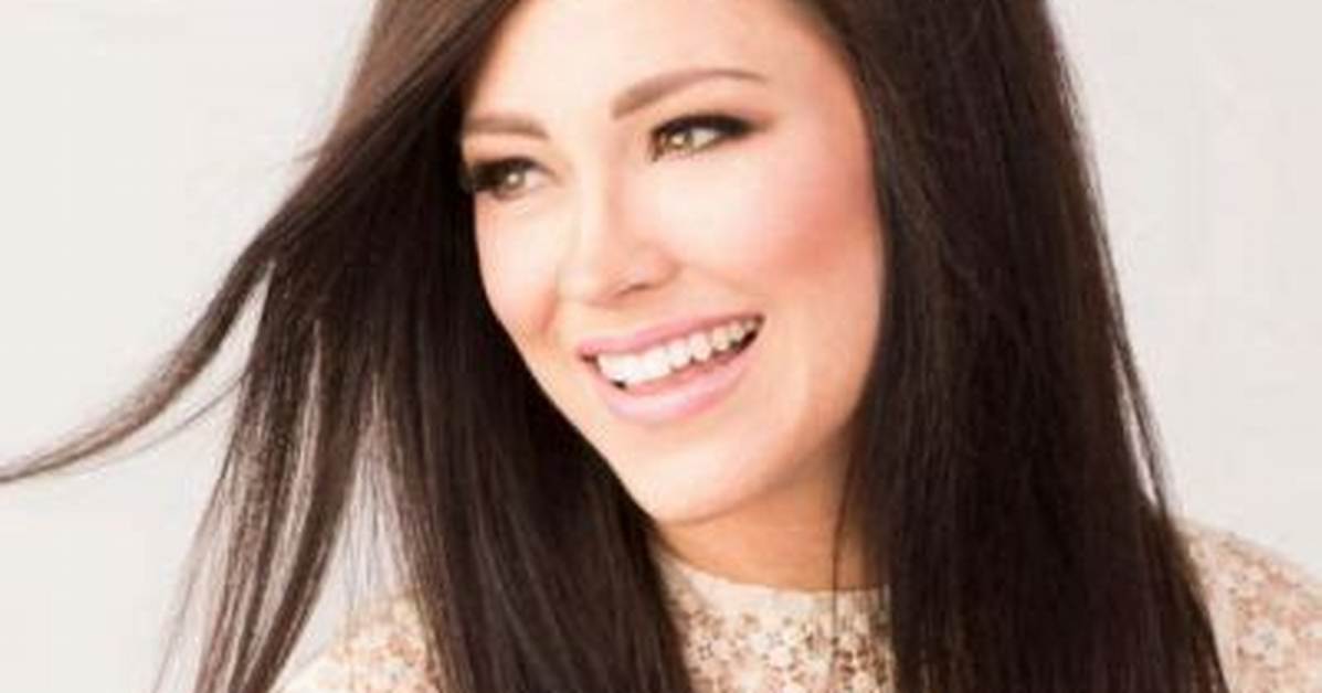 Kari Jobe Net Worth, Age, Height, Bio, Birthday, Wiki!