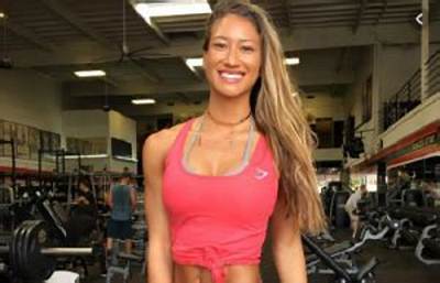 Karina Elle Lisenbee Net Worth, Age, Height, Bio, Birthday, Wiki!
