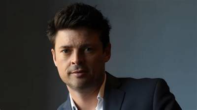Karl Urban Net Worth, Age, Height, Bio, Birthday, Wiki!