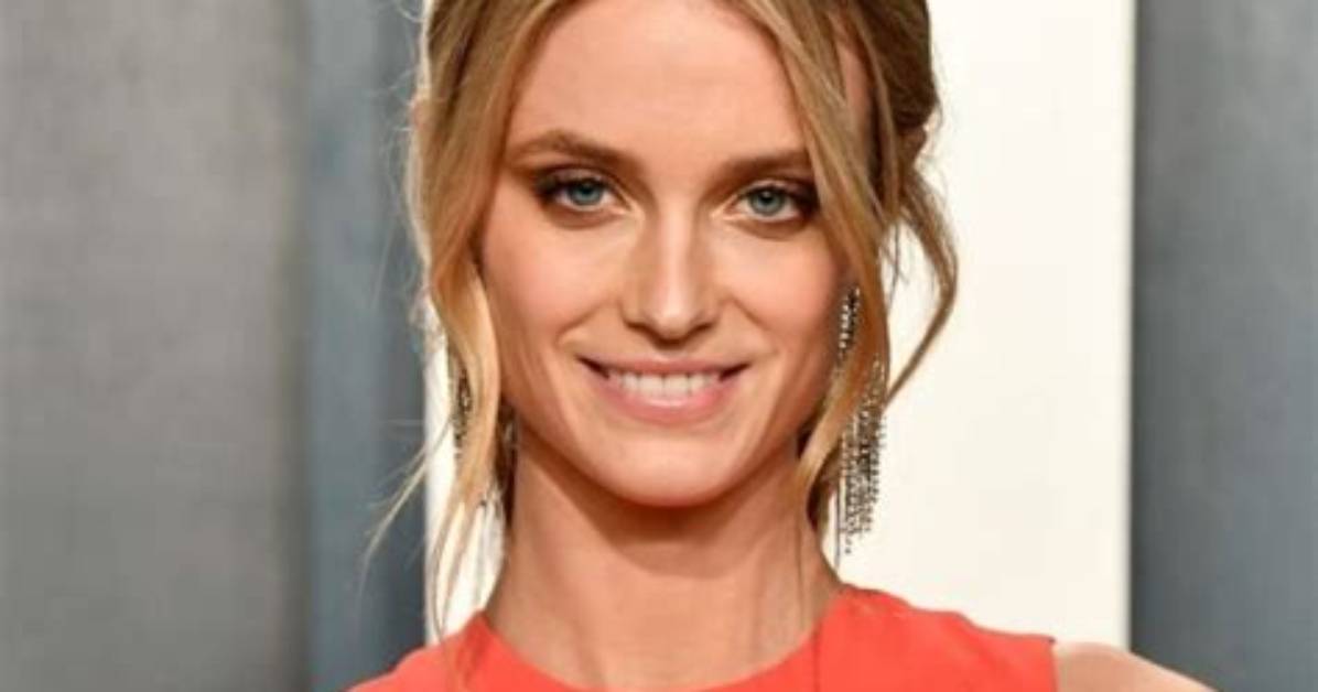 Kate Bock Net Worth, Age, Height, Bio, Birthday, Wiki!