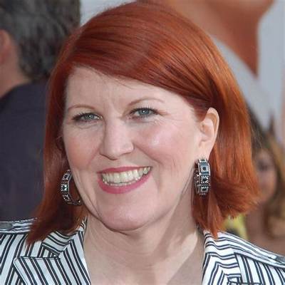 Kate Flannery Net Worth, Age, Height, Bio, Birthday, Wiki!