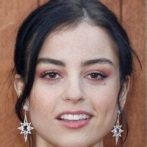 Katie Sarife - Net Worth, Age, Height, Birthday, Bio, Wiki!