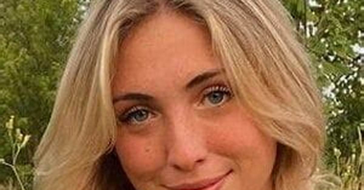 Katie Willcox - Net Worth, Age, Height, Birthday, Bio, Wiki!