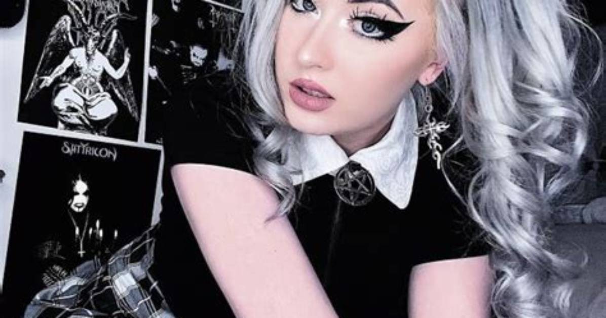 Kaytlyn Stewart - Net Worth, Age, Height, Birthday, Bio, Wiki!