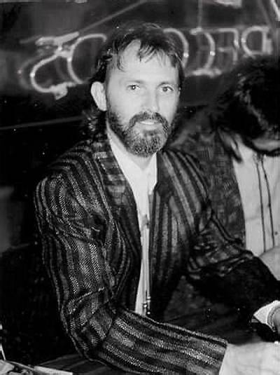 Keith Knudsen Net Worth, Age, Height, Bio, Birthday, Wiki!
