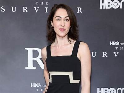 Kelley Steadman Net Worth, Age, Height, Bio, Birthday, Wiki!