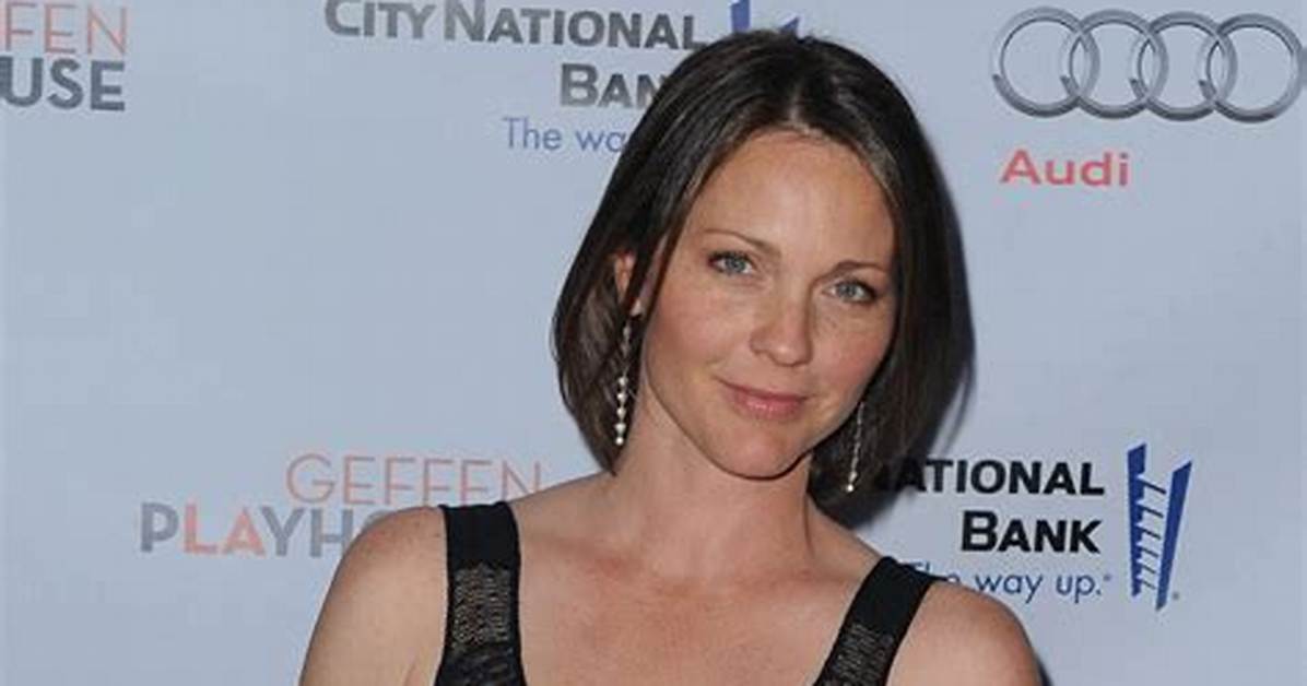Kelli Williams Net Worth, Age, Height, Bio, Birthday, Wiki!